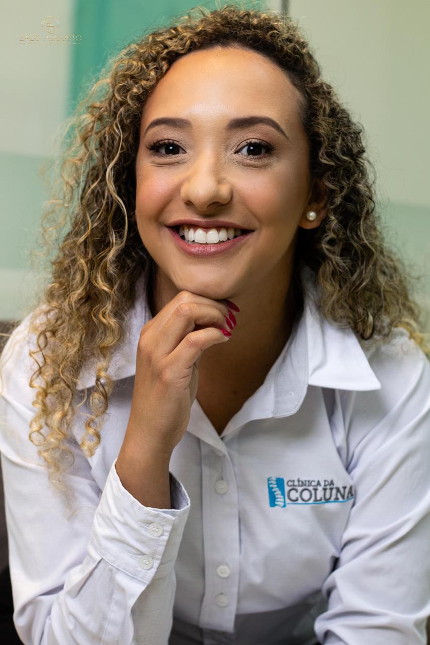 Dra. Debora Siqueira